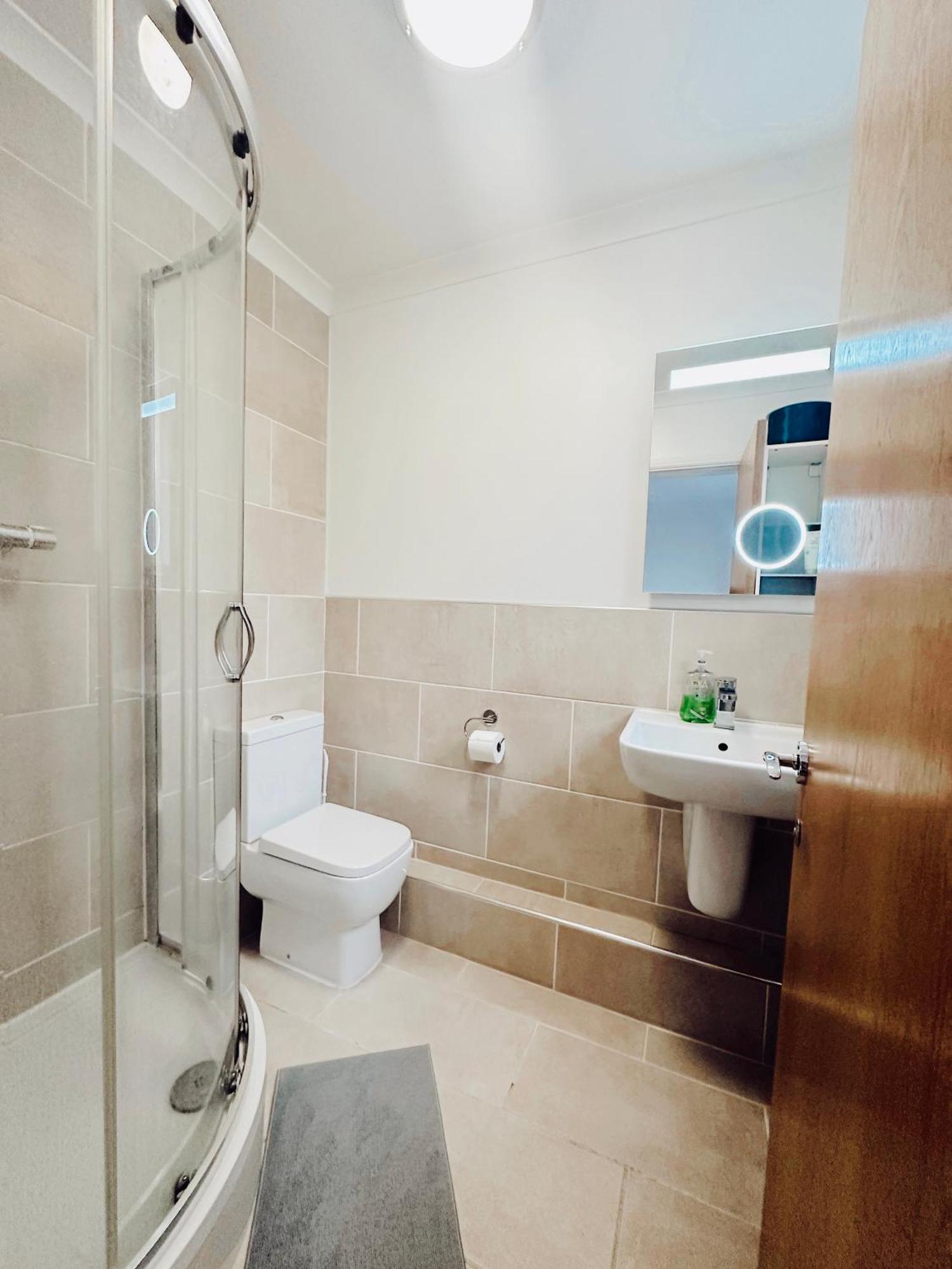 En-Suite Room 5Mins From Tower Bridge Лондон Экстерьер фото